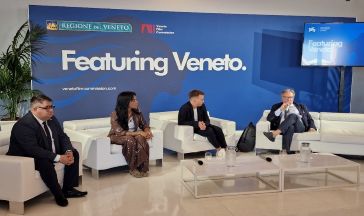 Foto conferenza stampa Venezia_comunicazione CDC